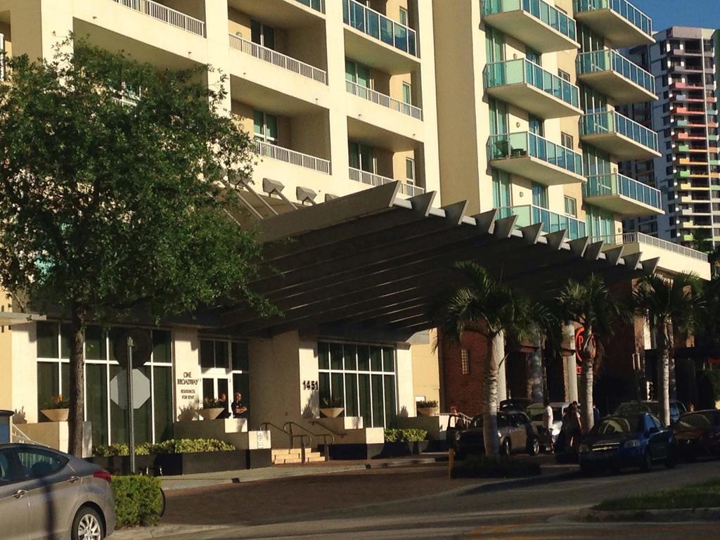 Lyx Suites At One Broadway In Brickell Маямі Екстер'єр фото