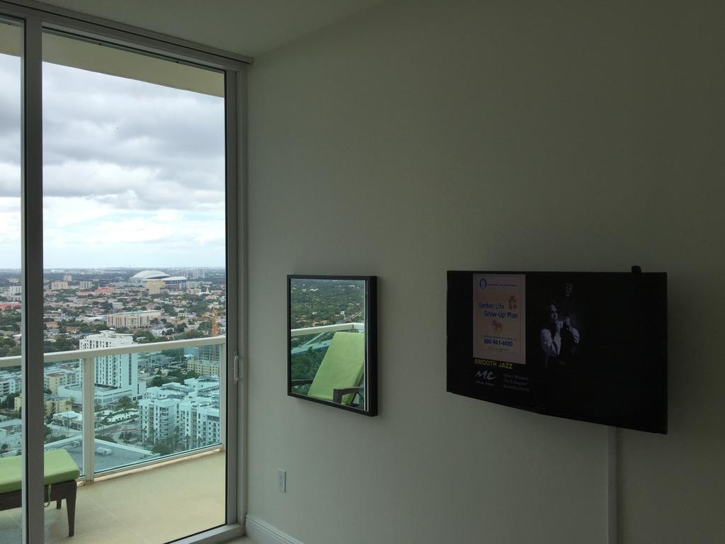 Lyx Suites At One Broadway In Brickell Маямі Екстер'єр фото