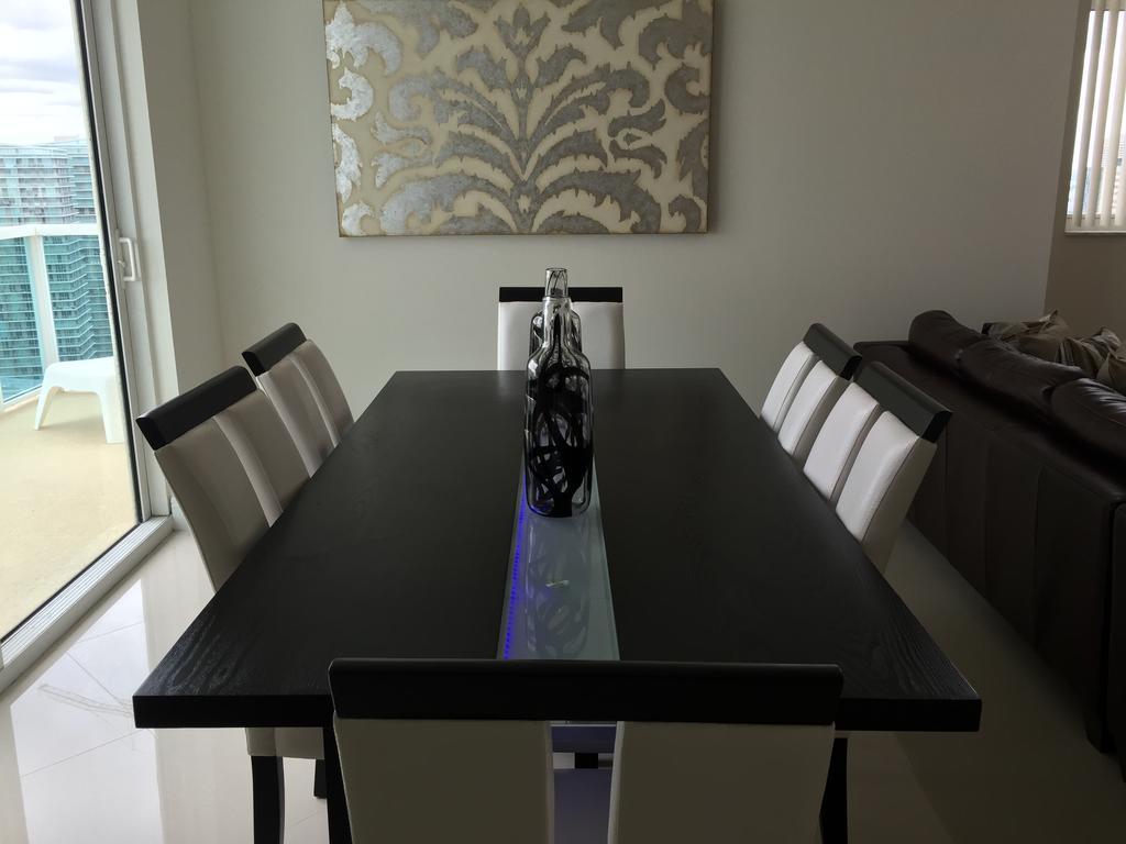 Lyx Suites At One Broadway In Brickell Маямі Екстер'єр фото