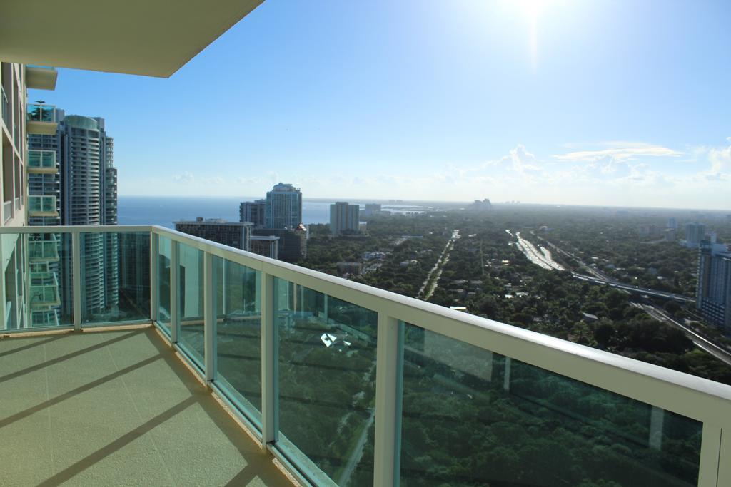 Lyx Suites At One Broadway In Brickell Маямі Екстер'єр фото