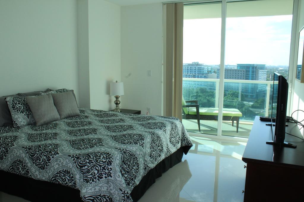 Lyx Suites At One Broadway In Brickell Маямі Екстер'єр фото