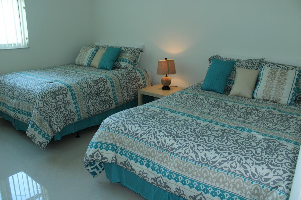 Lyx Suites At One Broadway In Brickell Маямі Екстер'єр фото