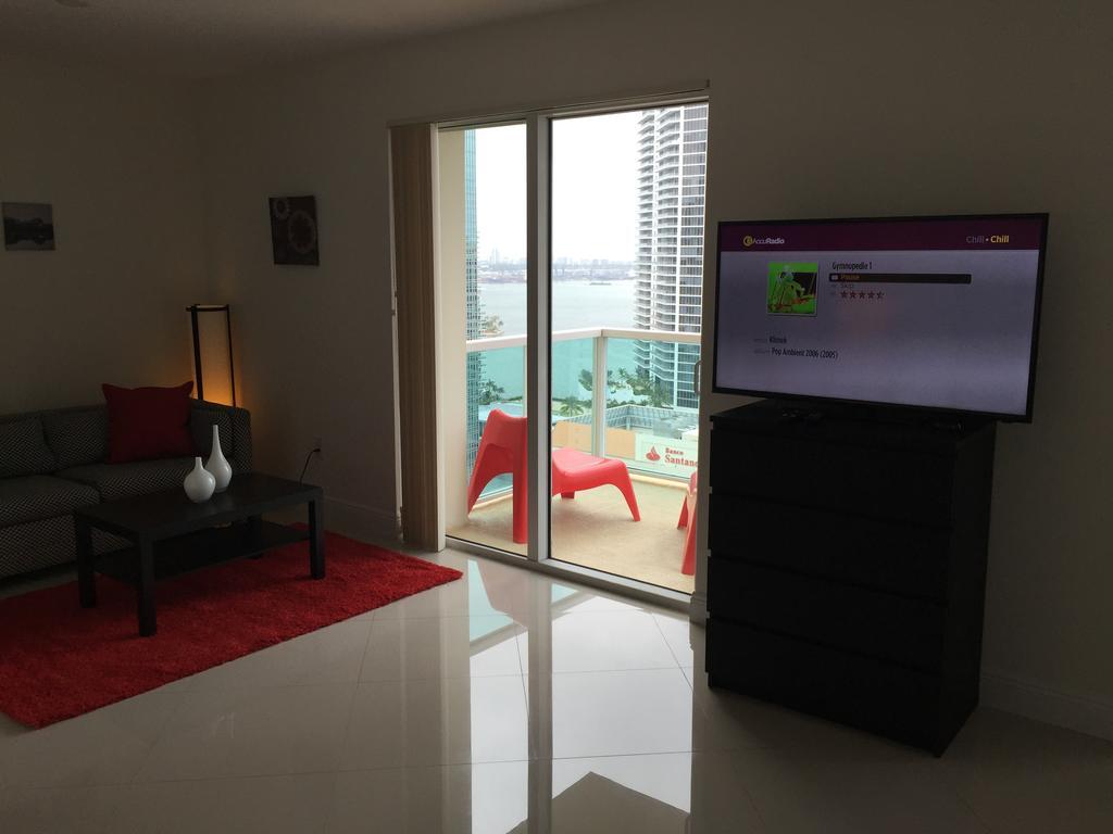 Lyx Suites At One Broadway In Brickell Маямі Екстер'єр фото